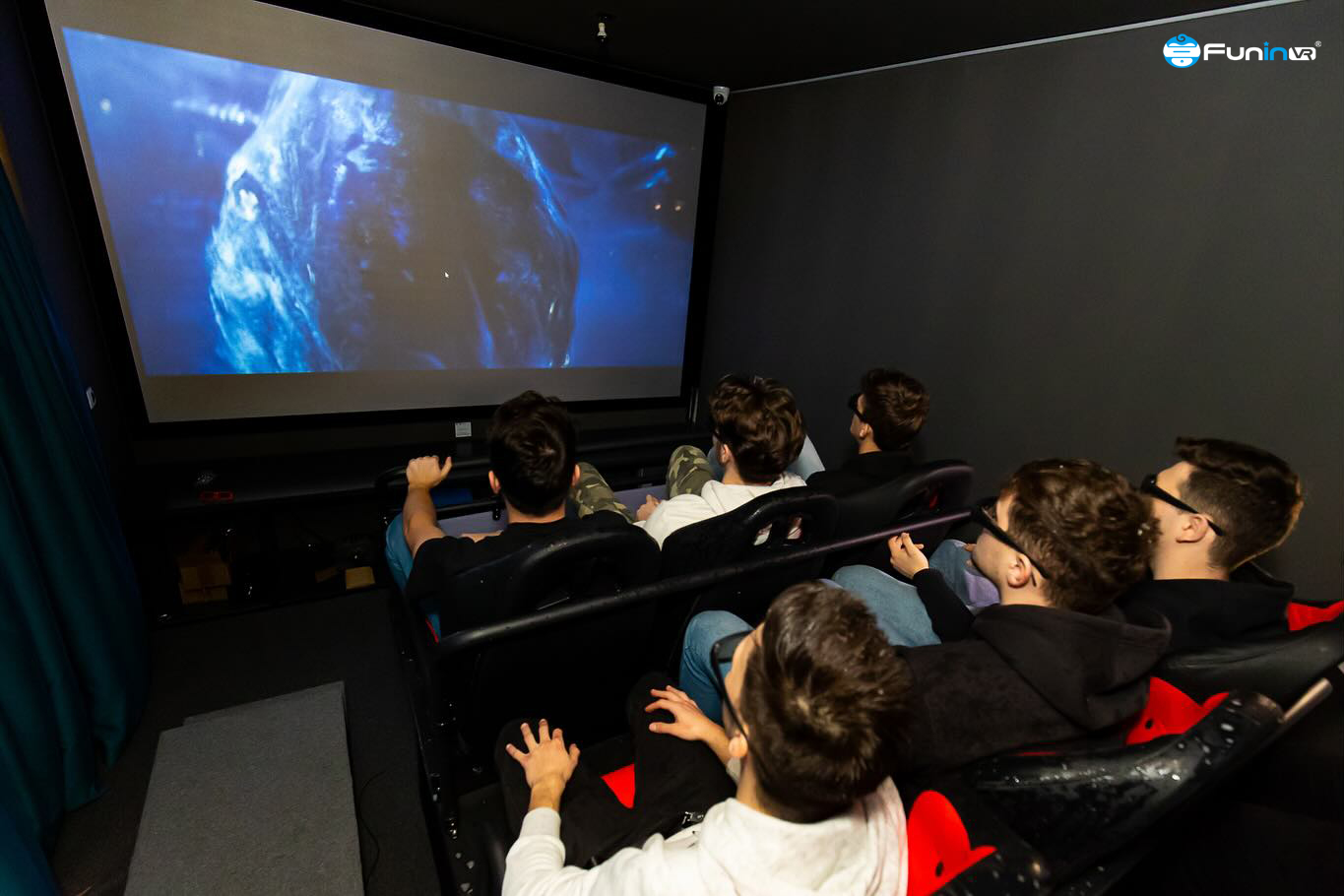 Romania Wonderful 5D Theater and Virtual Reality World 