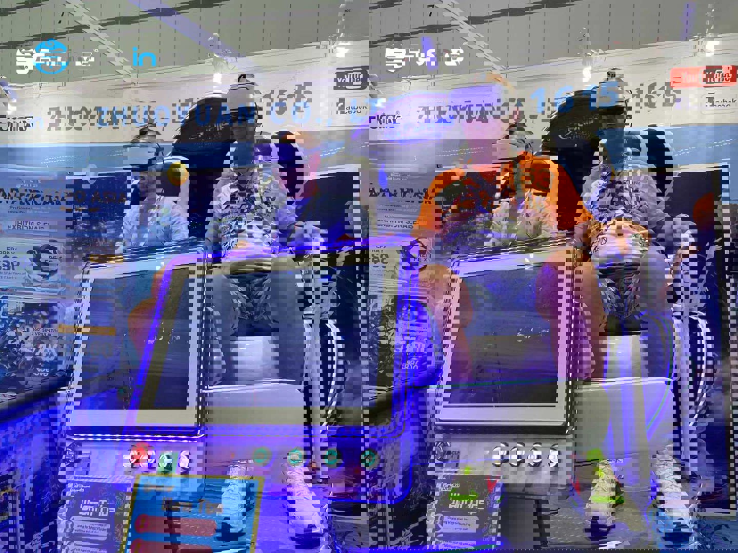 vr game.jpg