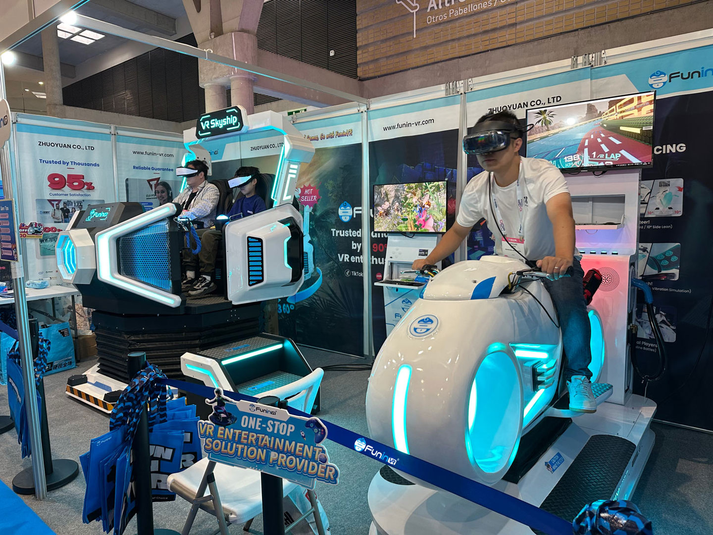 vr amusement park.jpg